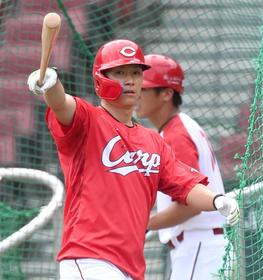 カープ西川龍馬　国内ＦＡ権は熟考姿勢　新井監督から直接残留要請も「焦っても仕方がない」