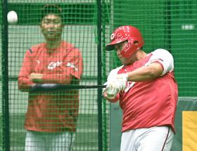 カープ新井監督　末包に〝持ち味磨け〟指令　「自分の長所は何なのか、そこを考えて」