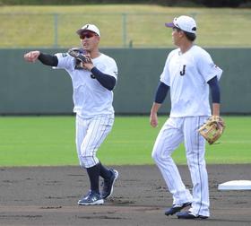広島・小園　門脇と同級生コンビで侍二遊間　何度も連係確認「守備が一番大事」勝利へ導く