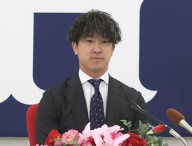 広島　上本が１２００万増でサインも「（納得）しているようでしていない」ユーティリティー選手の査定向上訴える