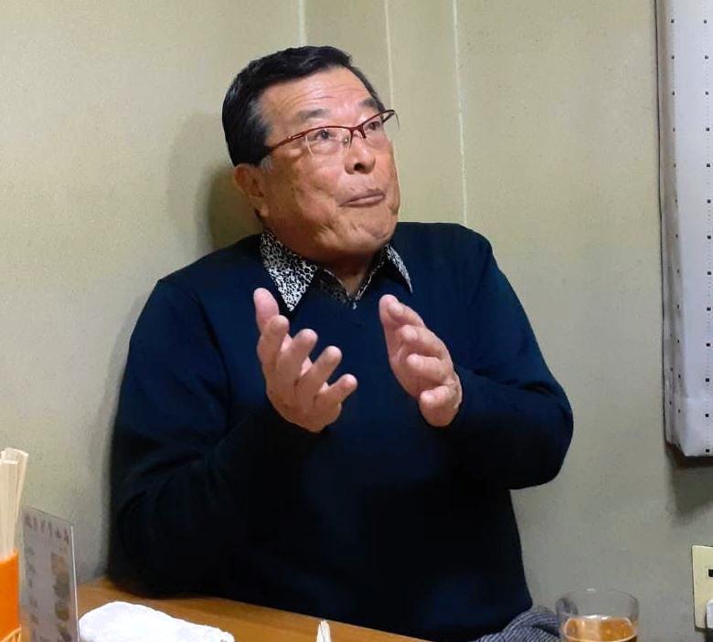 　現役時代の思い出を語る白石静生さん