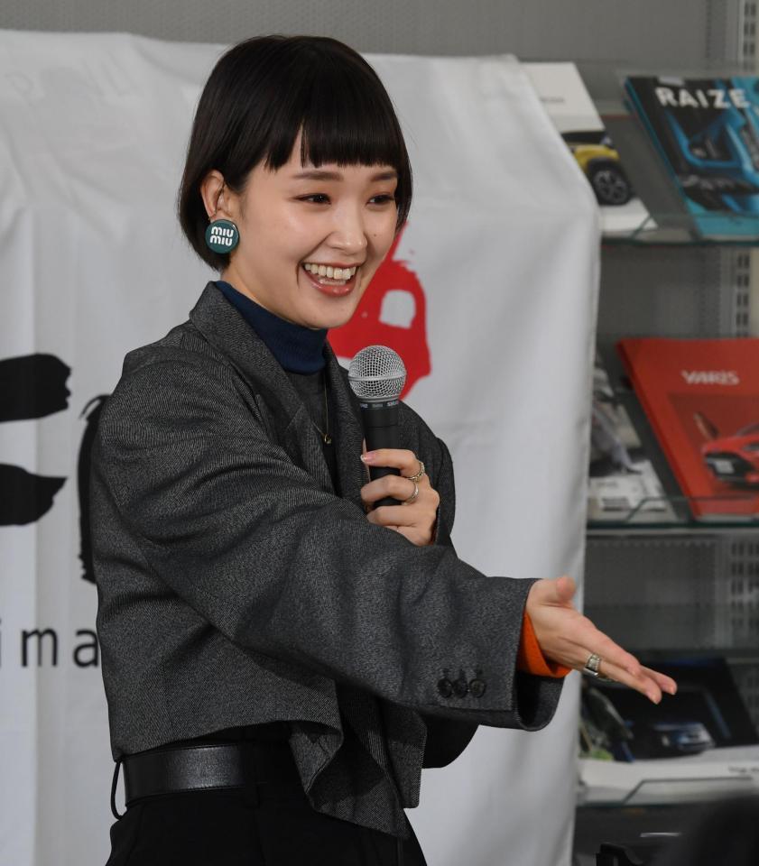 　ラジオ収録のイベントで笑顔を見せる剛力彩芽（撮影・田中太一）