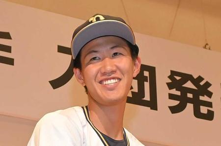 広島　ＦＡ西川の人的補償でオリックスから１９歳右腕の日高暖己を獲得　在籍１年で移籍「ただびっくりしている」カープは将来性に期待