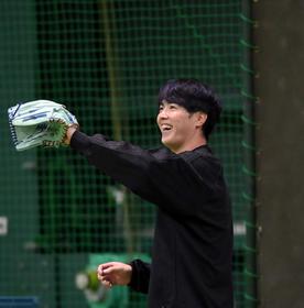 広島・森下　「右肘手術」同じ道歩んだ大先輩・前田健太とマンツーマン自主トレへ　エース道継承で「１５勝くらいはしたい」