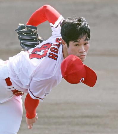 　先発のマウンドに立ち、３回１失点の力投を見せた斉藤（撮影・立川洋一郎）