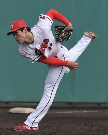 　斉藤は２回６失点で交代する（撮影・市尻達拡）