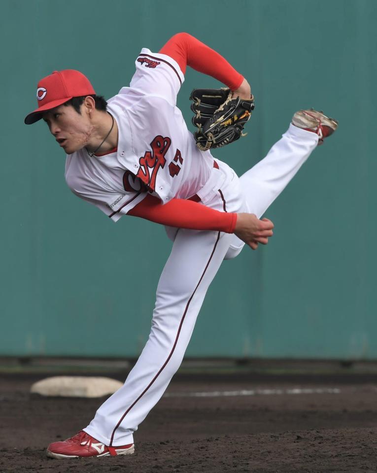 　斉藤は２回６失点で交代する（撮影・市尻達拡）