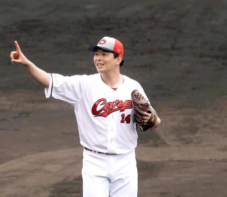 　シート打撃で力投した大瀬良（撮影・市尻達拡）