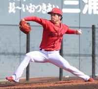 　２番手で登板し好投する黒原（撮影・市尻達拡）