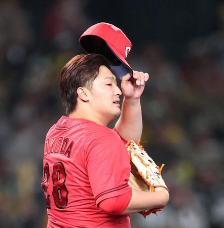 　５回、近本に先制適時打を浴びた床田（撮影・中田匡峻）