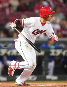 広島　３６歳の誕生日・秋山がバースデー安打に今季初盗塁と躍動　昨季の同日も猛打賞