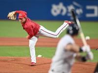 　力投する床田（撮影・園田高夫）