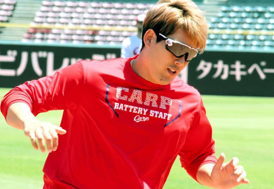 　トレーニングを行う九里（撮影・畠山賢大）