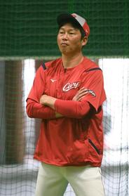 広島・新井監督　堂林の抹消理由「心身ともに疲弊している」５月は１７打席ノーヒット「チームにとって必要な選手」