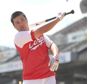 広島・末包　東洋大２学年後輩の阪神・村上とプロ初対決「どれだけ恩を返してくれるか」　「復活の３０３」合言葉に苦楽ともに
