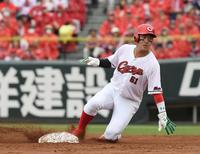 　６回、二盗を決めた小園（撮影・市尻達拡）