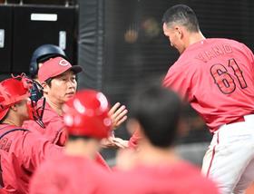 広島・矢野が二盗→三盗の連続盗塁　今季９盗塁で阪神・近本抜いてリーグトップに浮上