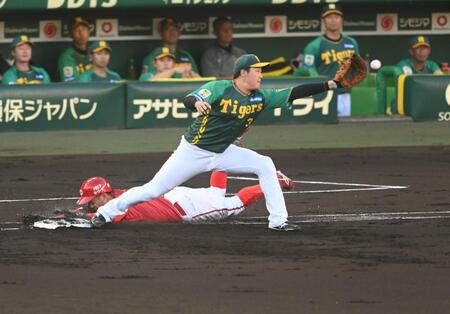 　２回、矢野の内野安打で先制を許す（撮影・飯室逸平）