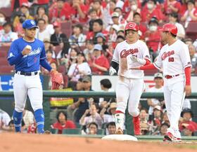 広島・小園　同世代の根尾撃ちマルチ　２年ぶりシーズン１００安打　今季最長６連勝けん引「どんどん打って勝つ」