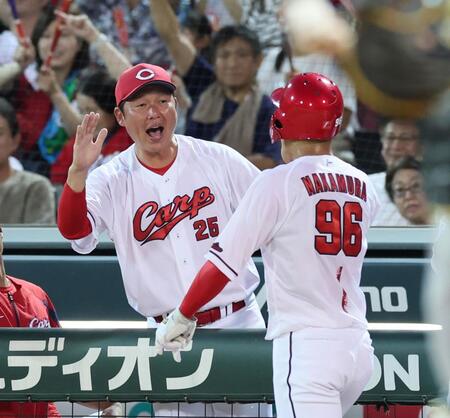 広島・新井監督「同じ１勝でも大きな１勝」継投策も説明「迷いなくでした」３位・阪神相手に１点差逃げ切り