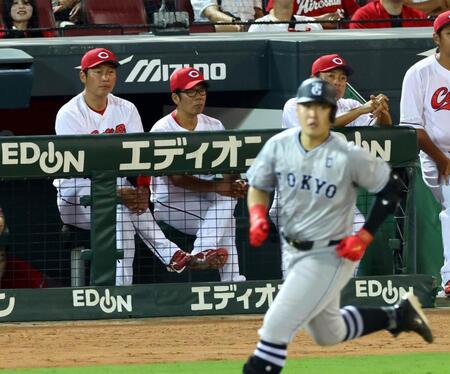 広島が屈辱の本拠地胴上げ許す　球団ワーストタイの月間１９敗目　森下が悪夢の自身６連敗　ＣＳ争い後退　３位ＤｅＮＡと１・５差に