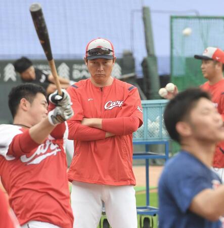 広島　秋季練習初日から約６時間の特訓　新井監督「秋は自分との勝負」と練習量増加