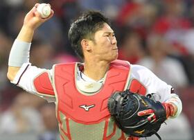 広島・坂倉が右肘手術　プレミア１２ではベストナインに輝く　復帰時期は未定