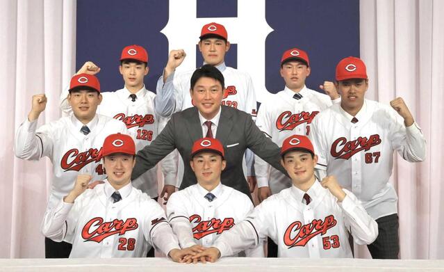 広島・新井監督「一日、一日を大切に」希望に満ちあふれた“新井3期生