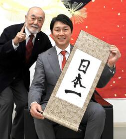 広島・新井監督　攻撃力を「覚悟して上げる」「優勝も見えてこない」　９月大失速の経験ムダにしない　安仁屋氏と新春対談