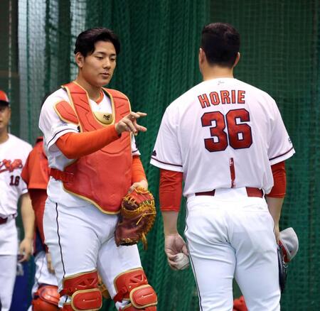 広島・ドラ4渡辺 第3捕手浮上 石原手術で復帰未定 内野手との“二刀流”あるぞ 大学2年まで捕手