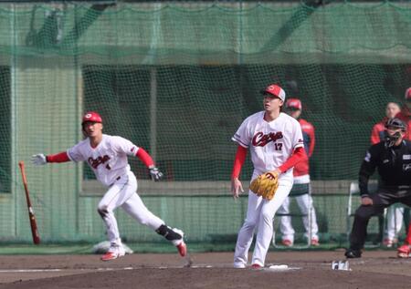 　シート打撃で矢野を中飛に打ち取る常広（撮影・市尻達拡）