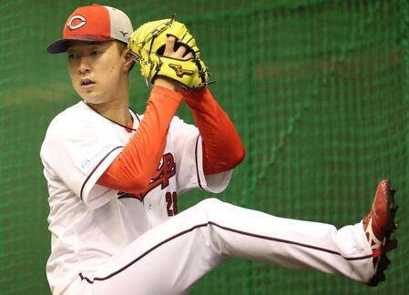 広島　ドラフト２位・佐藤柳之介がライブＢＰでまたも圧巻投球　直球で空振り奪う場面も　ほとんどの打者が差し込まれる