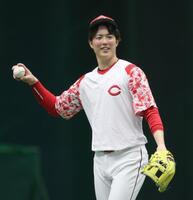 　リラックスして練習に臨む森下（撮影・市尻達拡）