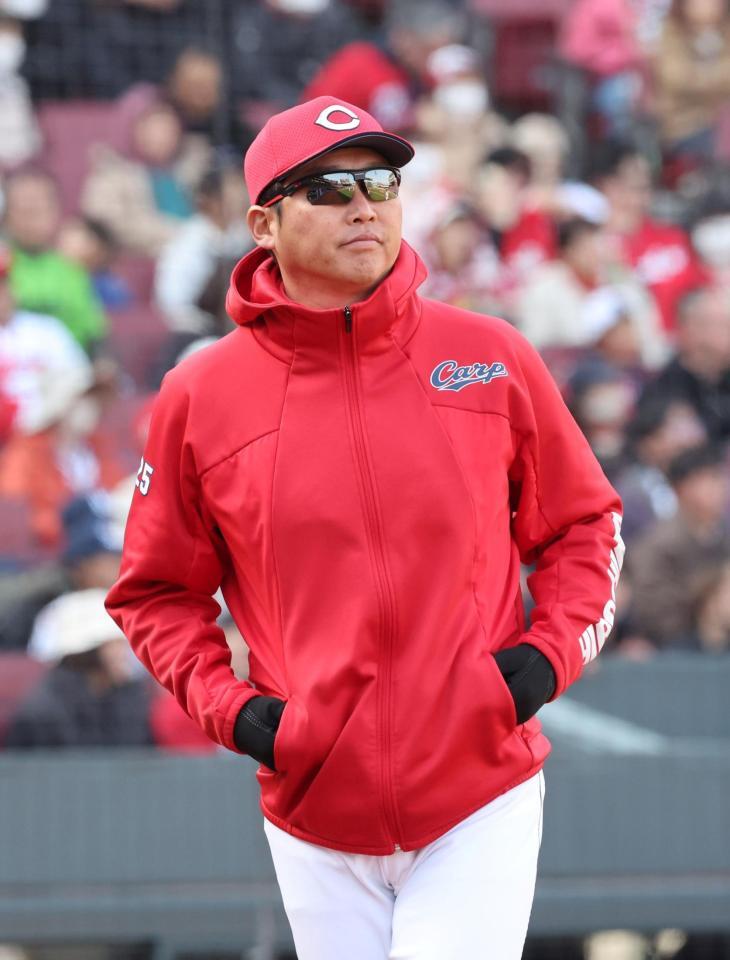 　広島・新井監督