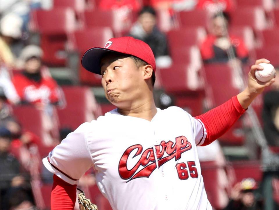 　先発し力投する玉村（撮影・市尻達拡）