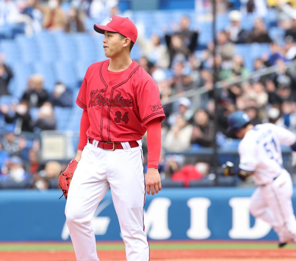 　５回、宮崎に２ランを浴びた高橋（撮影・佐々木彰尚）