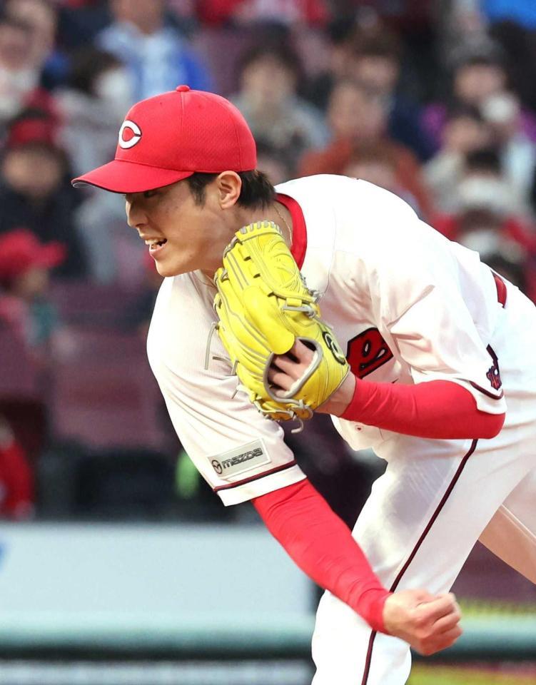 　先発し、力投する森下