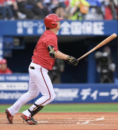 　３回、中前打を放つ床田（撮影・伊藤笙子）