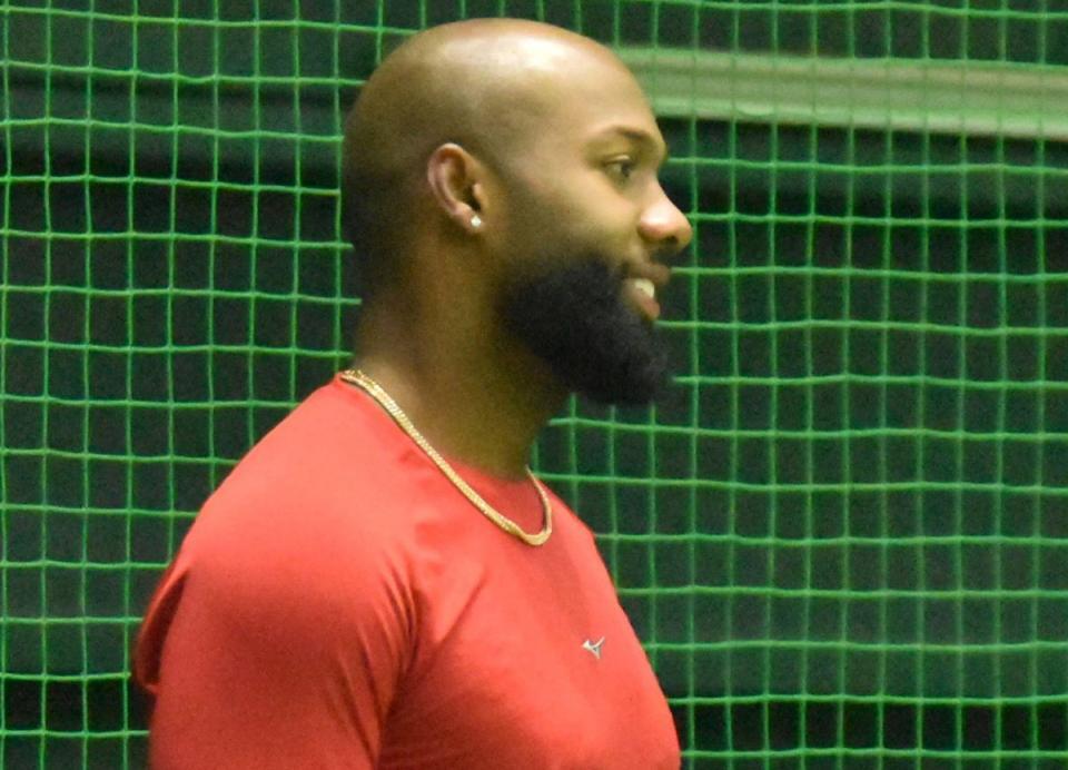 　広島・ファビアン