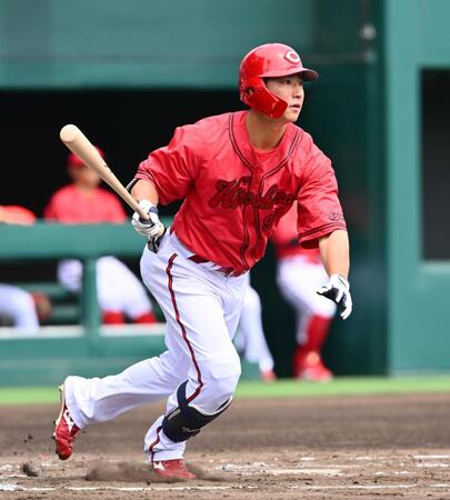 　ウエスタンで打率３割キープ。１軍昇格を目指す中村貴（撮影・西田忠信）