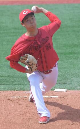 　ＤｅＮＡ打線を相手に力投する玉村（撮影・佐藤厚）