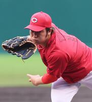 　阪神打線を相手に力投する床田（撮影・立川洋一郎）