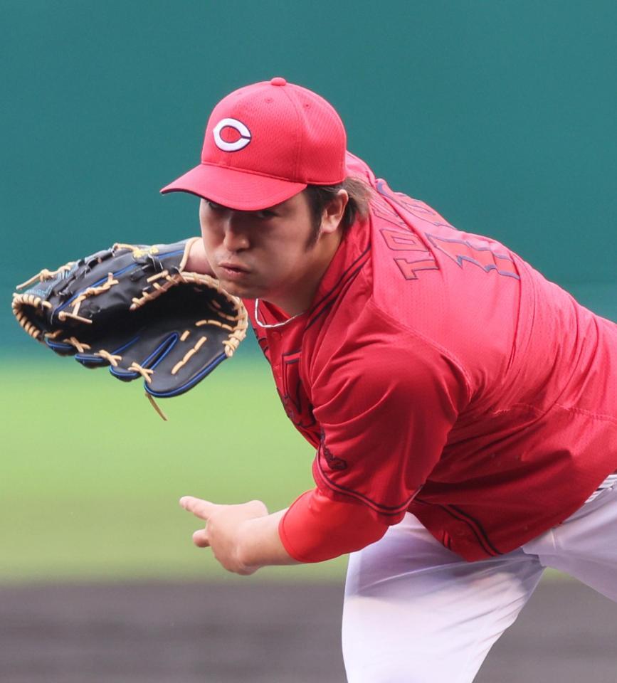 　阪神打線を相手に力投する床田（撮影・立川洋一郎）