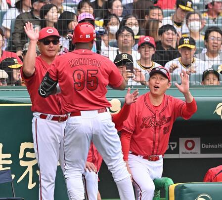 首位陥落の広島・新井監督 秋山外し中村奨の起用「いいアピールをしてるので。大竹ということで今日は」