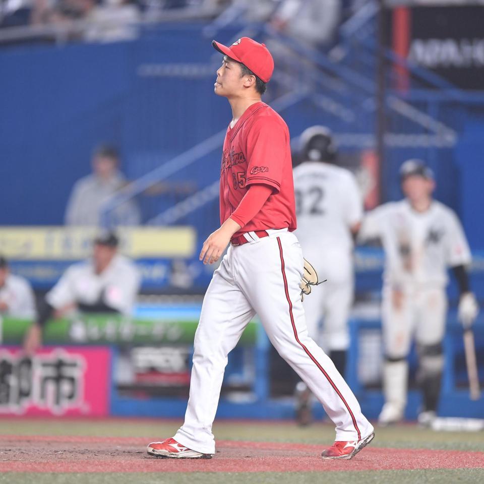 ５回、高部に中犠飛を打たれた玉村（撮影・開出牧）