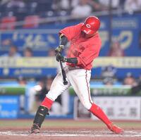 　１２回、中前適時打を放つ大盛（撮影・開出牧）