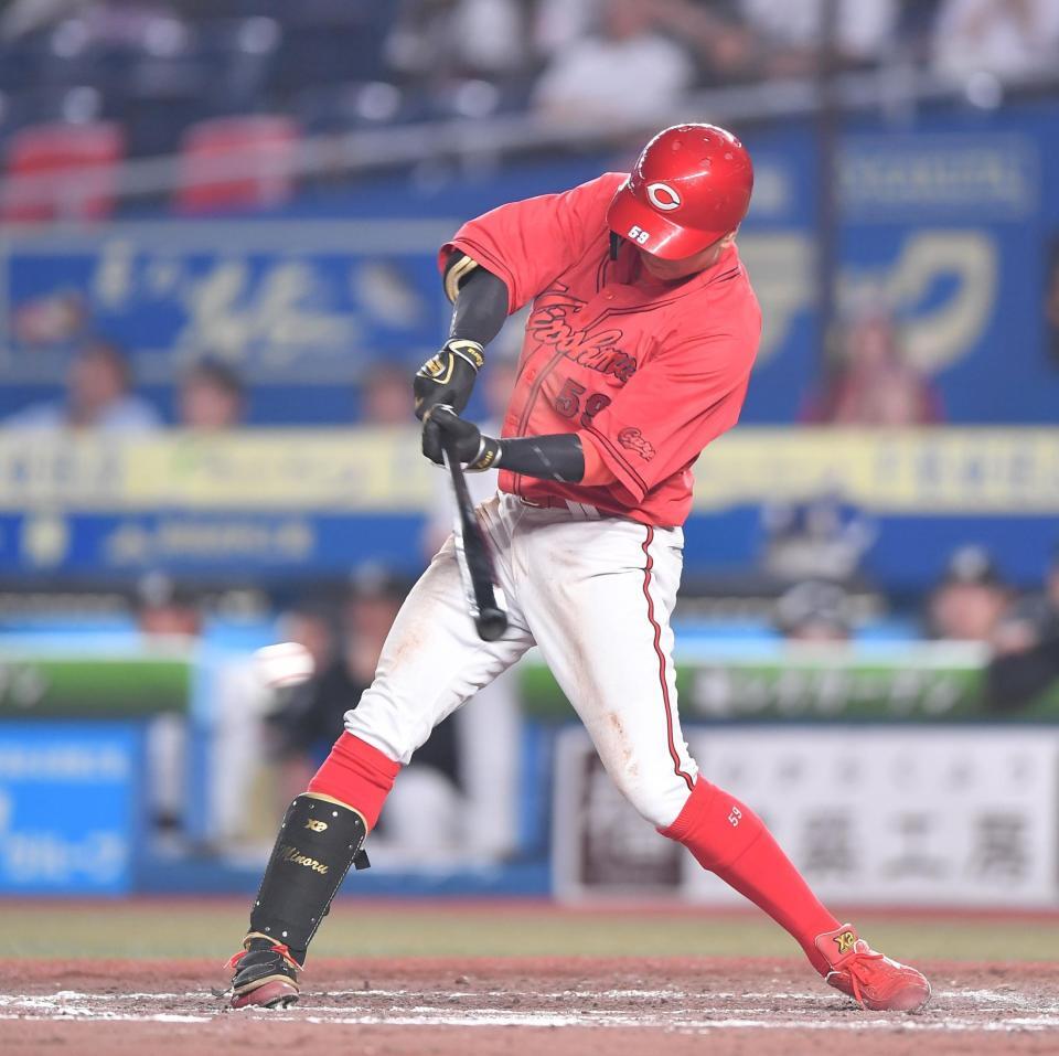 　１２回、中前適時打を放つ大盛（撮影・開出牧）