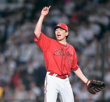 　６回、寺地を三飛に打ち取り、声を上げる大瀬良（撮影・開出牧）