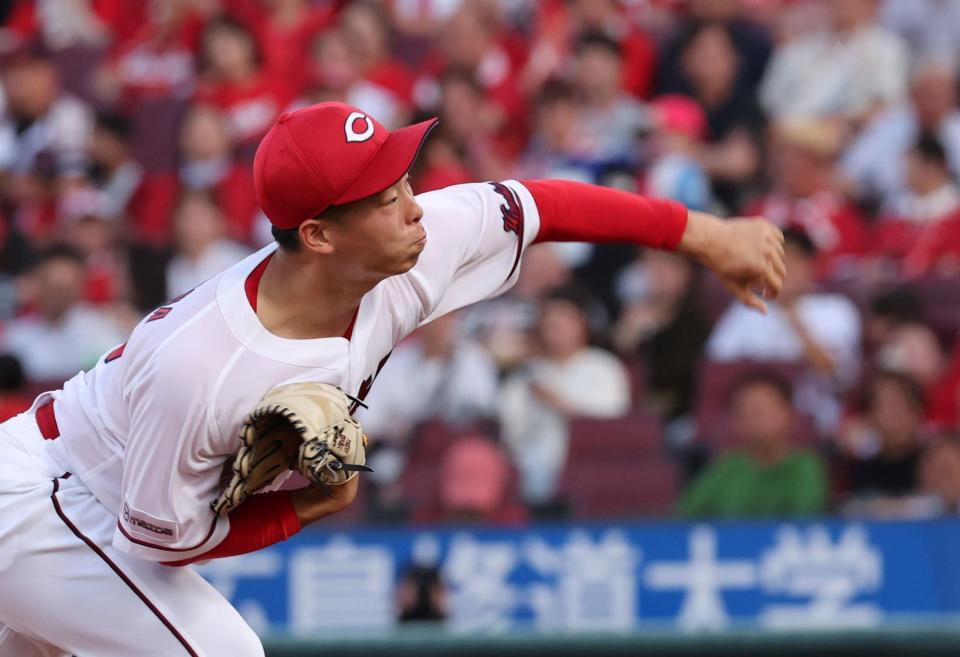 　先発し、力投する玉村（撮影・市尻達拡）