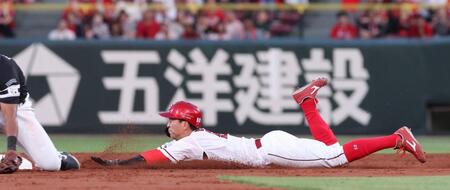 　３回、二盗を決める大盛（撮影・市尻達拡）